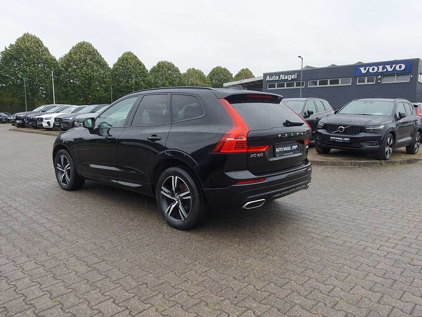 Volvo  D4 R Design Navi/SD/Keyless-Start/Autom. /BC