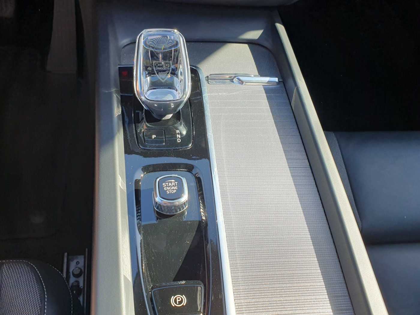 Volvo  B4 AWD Plus Dark Keyless-Start/Autom. /Klima