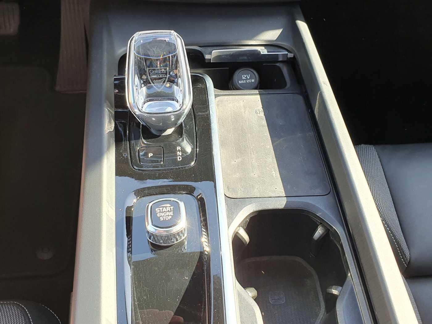 Volvo  B4 AWD Plus Dark Keyless-Start/Autom. /Klima