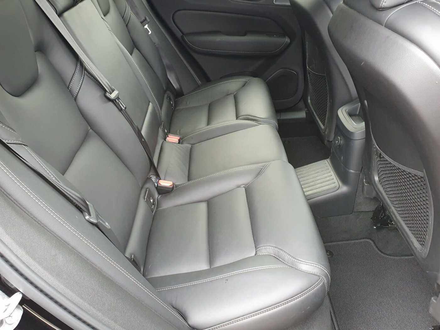 Volvo  T6 Ultra Black Edition MASSAGE|LUFT|B&W|AHK