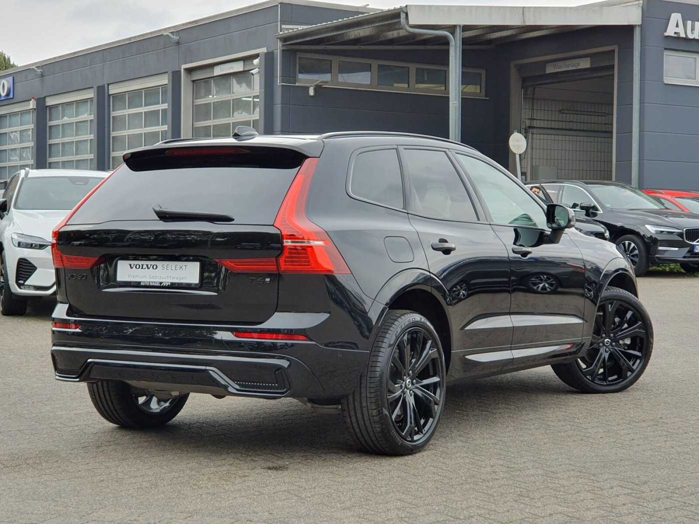 Volvo  T6 Ultra Black Edition MASSAGE|LUFT|B&W|AHK