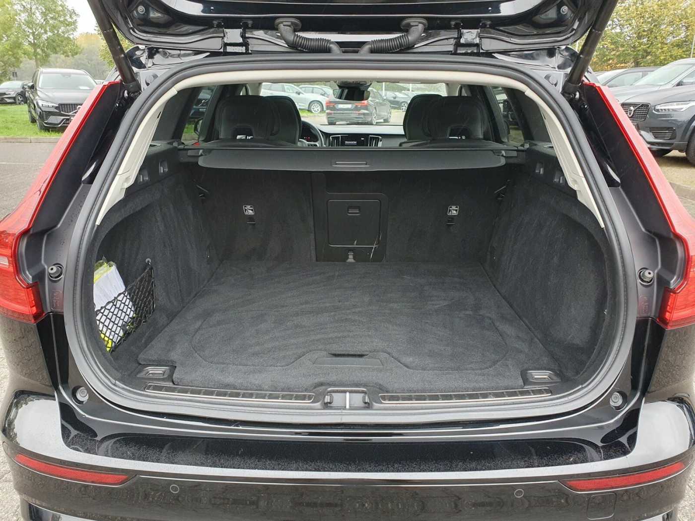 Volvo  T8 Twin Engine AWD Ultimate Dark Plug-In SHD