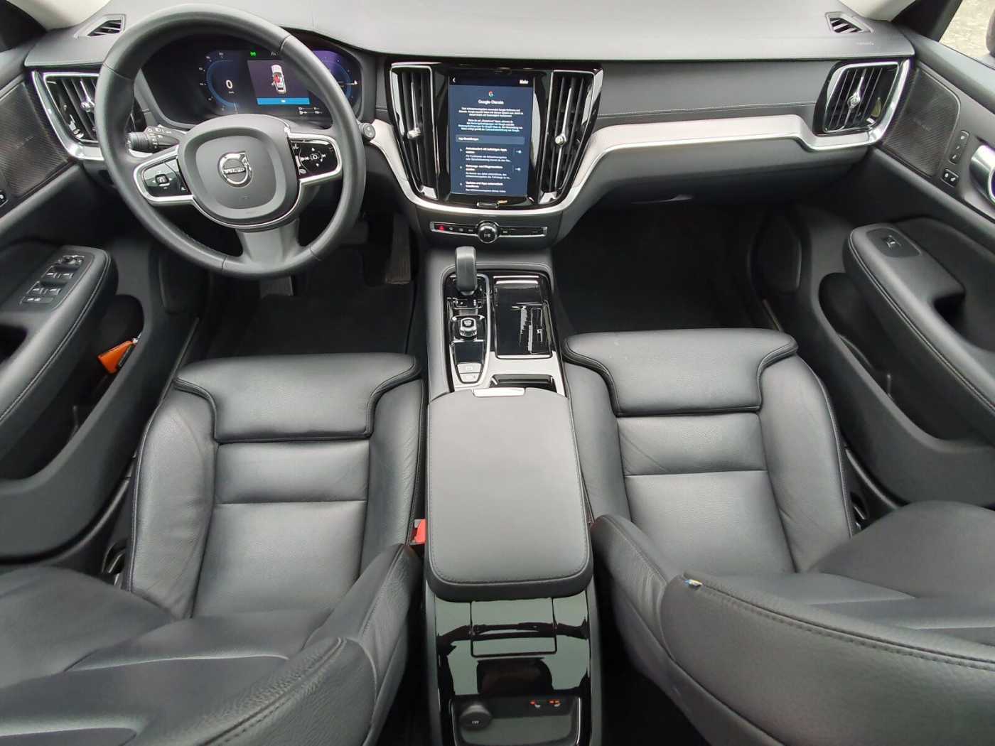 Volvo  T8 Twin Engine AWD Ultimate Dark Plug-In SHD
