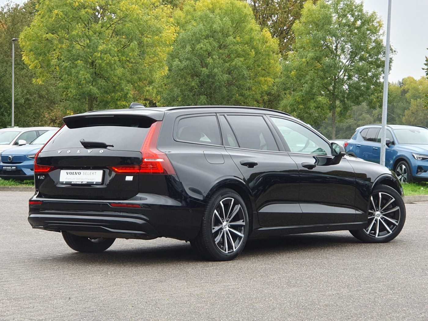 Volvo  T8 Twin Engine AWD Ultimate Dark Plug-In SHD