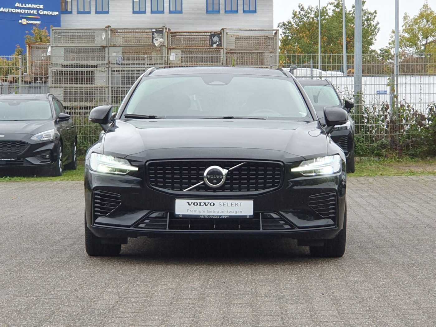 Volvo  T8 Twin Engine AWD Ultimate Dark Plug-In SHD