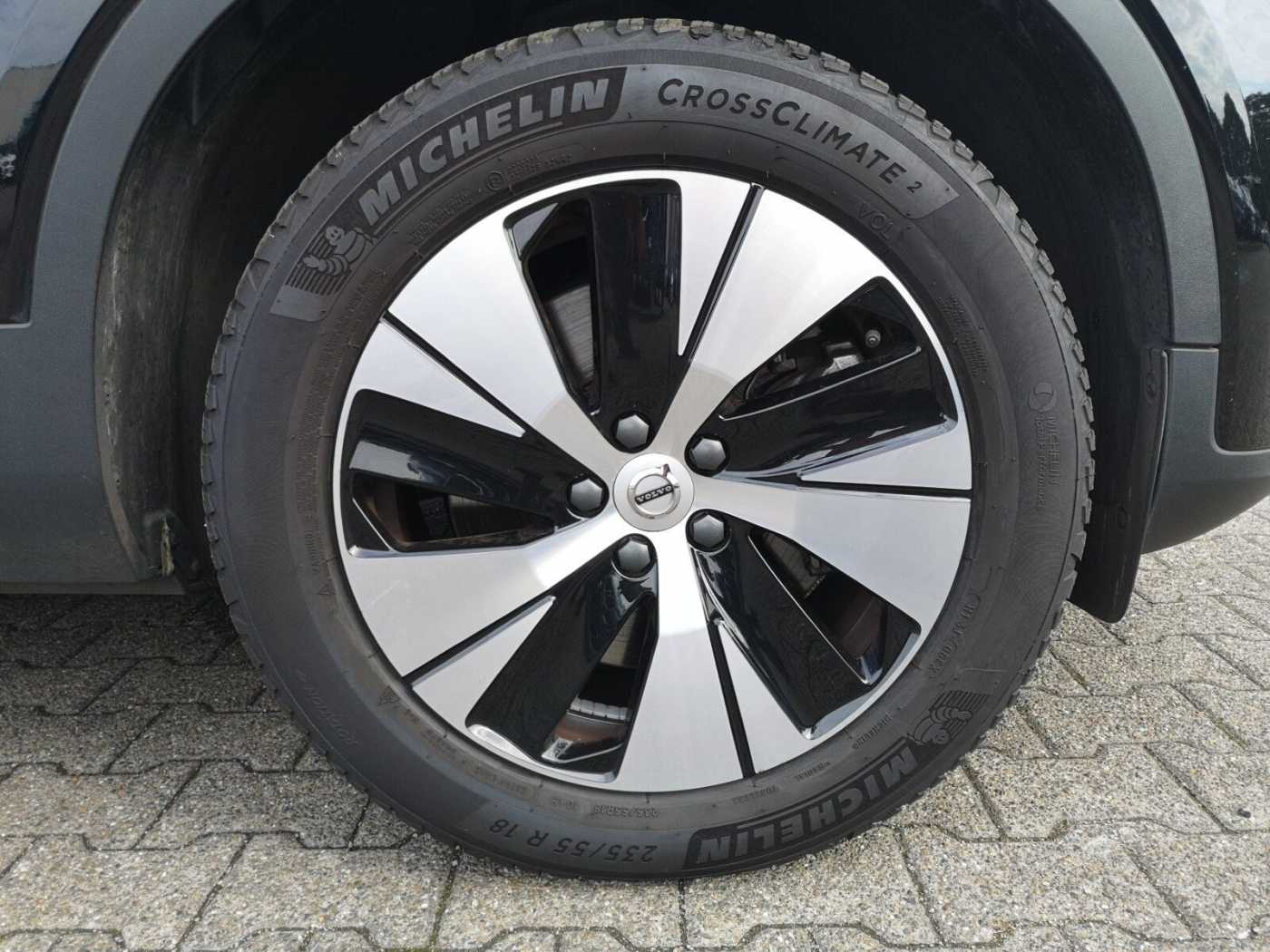 Volvo  T4 Plus Dark Plug-In Navi/Keyless-Start/LED