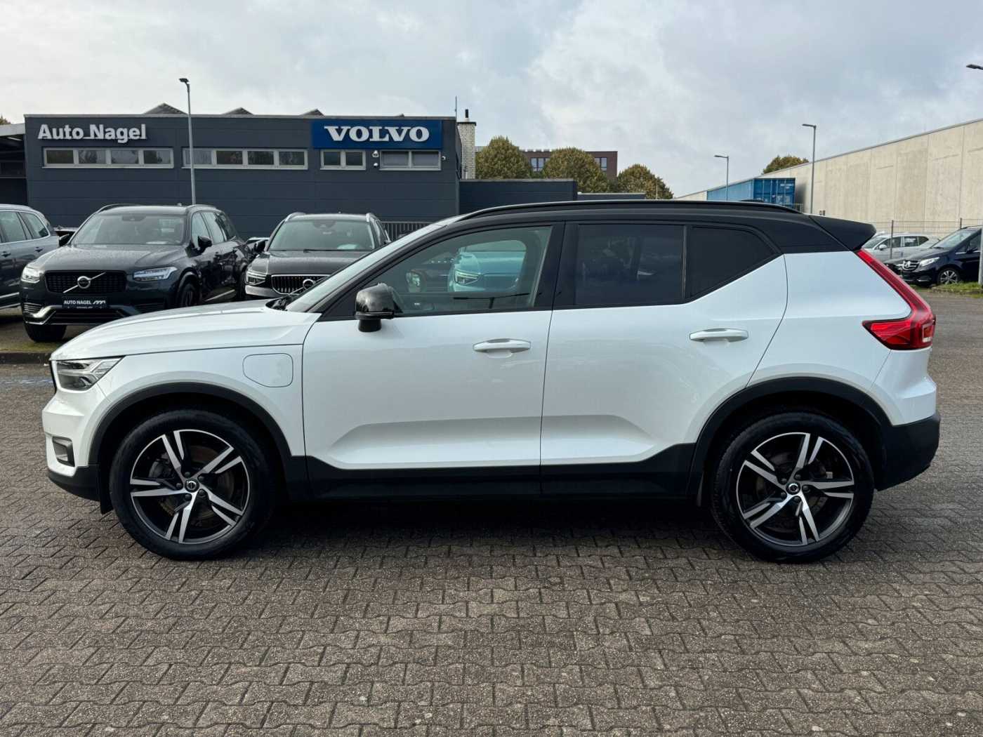 Volvo  T5 TwinEng R-Design Plug-In Navi/SHD/Autom.