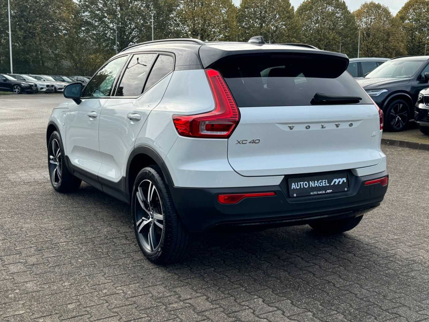 Volvo  T5 TwinEng R-Design Plug-In Navi/SHD/Autom.
