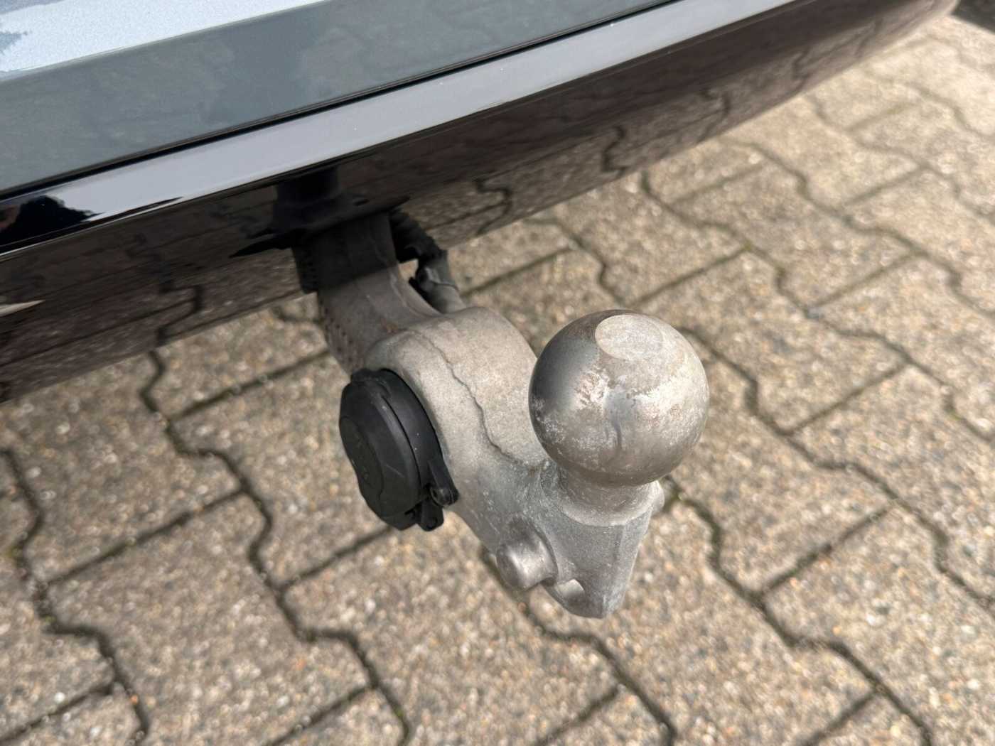 Volvo  B4 AWD Plus Dark Keyless-Start/Autom. /Klima