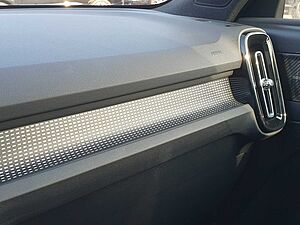 Volvo  P8 Twin Pure Electric AWD R-Design Recharge