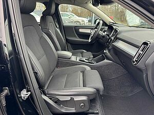 Volvo  D3 2WD Momentum Pro Navi/KeylessStart/Klima