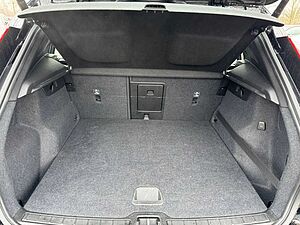Volvo  D3 2WD Momentum Pro Navi/KeylessStart/Klima