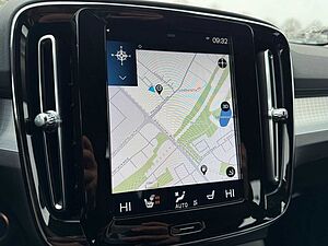 Volvo  D3 2WD Momentum Pro Navi/KeylessStart/Klima