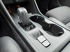 Volvo  D3 2WD Momentum Pro Navi/KeylessStart/Klima