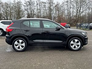Volvo  D3 2WD Momentum Pro Navi/KeylessStart/Klima