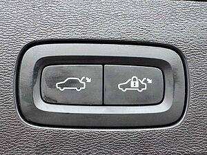 Volvo  T6 TwinEngine AWD Inscription Expression LED