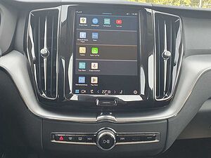 Volvo  B4 Momentum Pro Keyless-Start/Autom. /Klima