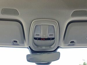Volvo  B4 Momentum Pro Keyless-Start/Autom. /Klima