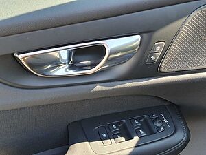 Volvo  T6 Twin Engine AWD R-Design Expression Navi