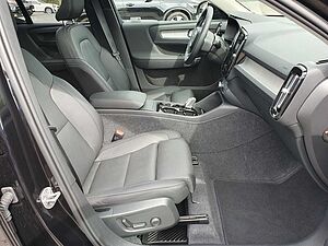 Volvo  B4 Autom. Ultra Dark 21'ALU|STANDH|LEDER|