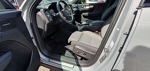 Volvo  B3 Autom. Plus Dark