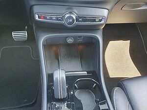 Volvo  T5 Twin Engine R-Design