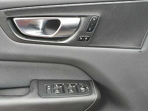 Volvo  Recharge T6 R-Design LONG RANGE AHK|PANO|BC