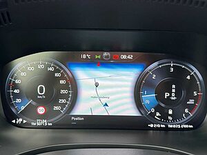 Volvo  B5 AWD R-Design Navi/Keyless-Start/Autom/BC
