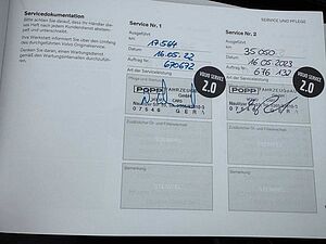 Volvo  B5 AWD R-Design Navi/Keyless-Start/Autom/BC
