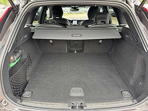 Volvo  B4 Autom. AWD Ultimate Dark PANO|AHK|