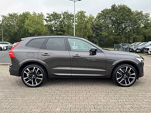 Volvo  B4 Autom. AWD Ultimate Dark PANO|AHK|