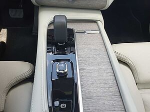 Volvo  B5 AWD Ultimate Bright |PANO|LED|AHK|360°