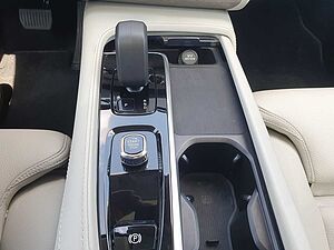 Volvo  B5 AWD Ultimate Bright |PANO|LED|AHK|360°