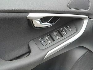 Volvo  T2 2.0 Momentum (EURO 6d-TEMP)