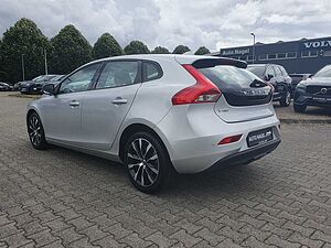 Volvo  T2 2.0 Momentum (EURO 6d-TEMP)