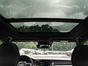 Volvo  Recharge T6 Plus Dark