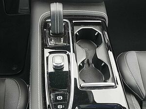 Volvo  Recharge T8 Plus Dark PANO|AHK|