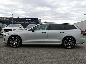 Volvo  Recharge T8 Plus Dark PANO|AHK|