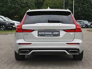 Volvo  Recharge T8 Plus Dark PANO|AHK|