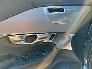 Volvo  T8 Plus Bright LUFT|AHK|B&W|PANO|HAED UP|