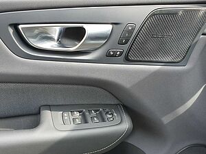 Volvo  T6 AWD Plus Dark AHK|20'|PILOT|