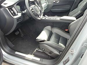 Volvo  T6 AWD Plus Dark AHK|20'|PILOT|