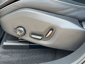 Volvo  T6 Plus Dark AHK|PANO|20'|360CAM|ALARM|ACC
