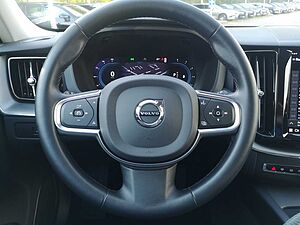 Volvo  B4 Core Keyless-Start/Autom. /Klima/LED/BC