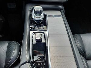 Volvo  T8 AWD Plus Dark Plug-In SD/Keyless-Start