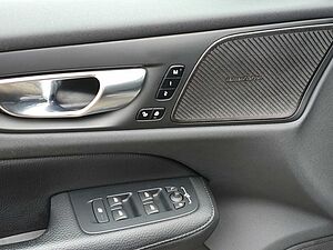 Volvo  T6 Twin Engine AWD Plus Bright Plug-In (E6d)