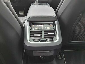 Volvo  D4 R Design Navi/SD/Keyless-Start/Autom. /BC