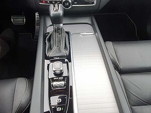 Volvo  D4 R Design Navi/SD/Keyless-Start/Autom. /BC