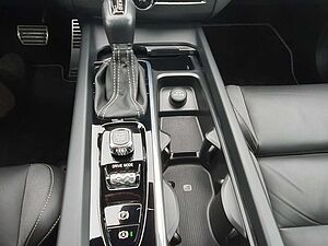 Volvo  D4 R Design Navi/SD/Keyless-Start/Autom. /BC