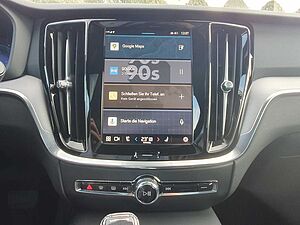 Volvo T6 Recharge Plus Dark PANO|